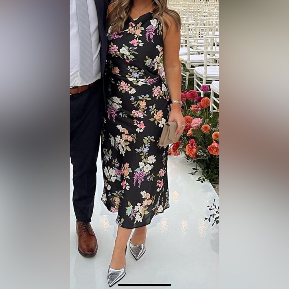 Zara midi floral print dress - size M